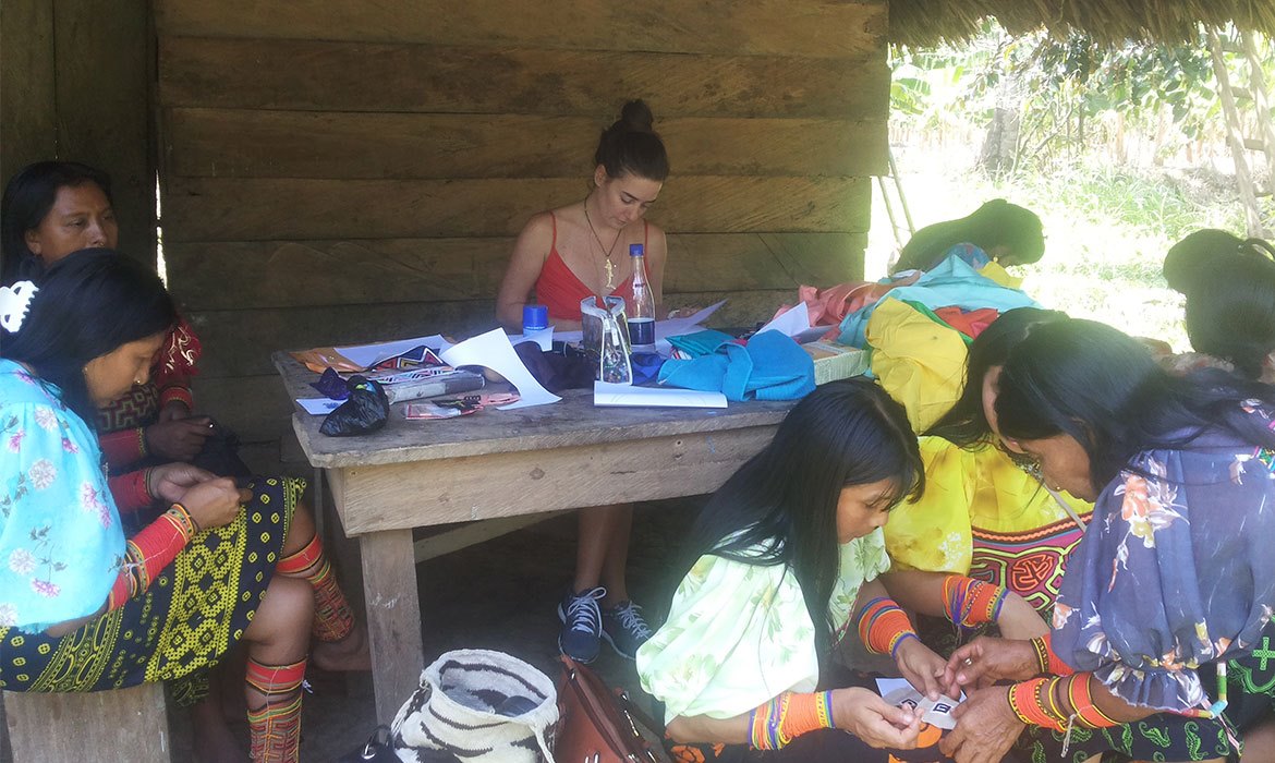 DISCOVERING OUR ORIGINS: A TRIP TO THE KUNA TULE INDIGENOUS COMMUNITY IN URABA, COLOMBIA.
